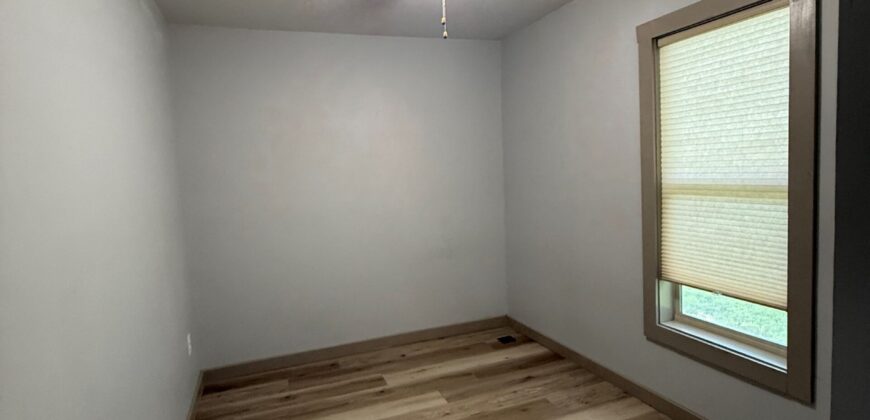 #1-1 bedroom apt-Bill & Lynna Speier 325 W Kemp