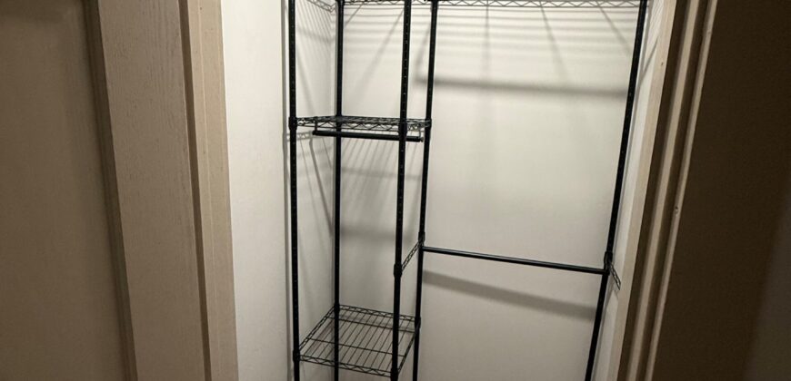 #1-1 bedroom apt-Bill & Lynna Speier 325 W Kemp