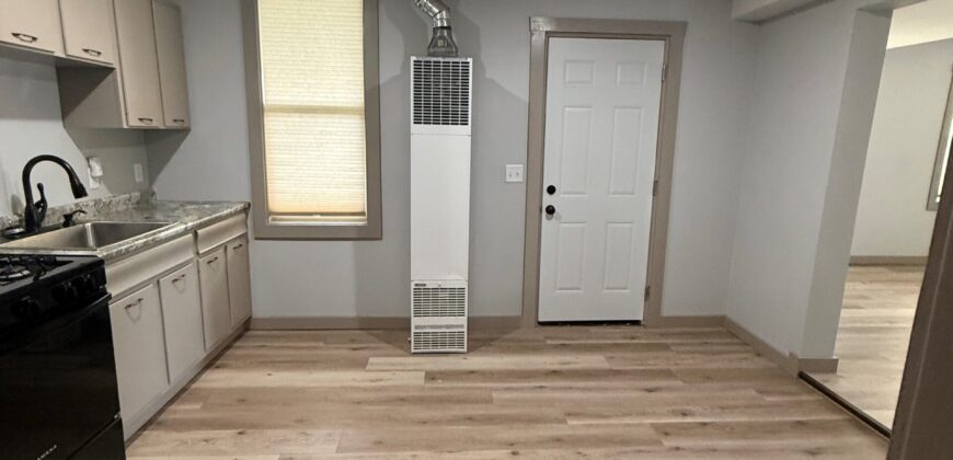 #1-1 bedroom apt-Bill & Lynna Speier 325 W Kemp
