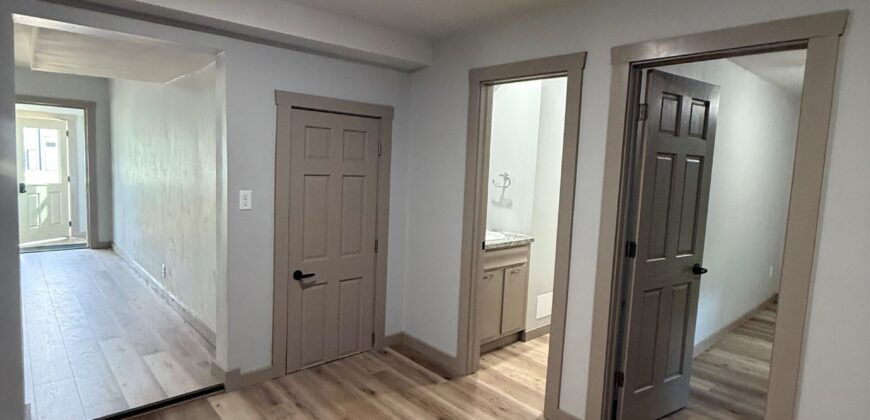 #1-1 bedroom apt-Bill & Lynna Speier 325 W Kemp