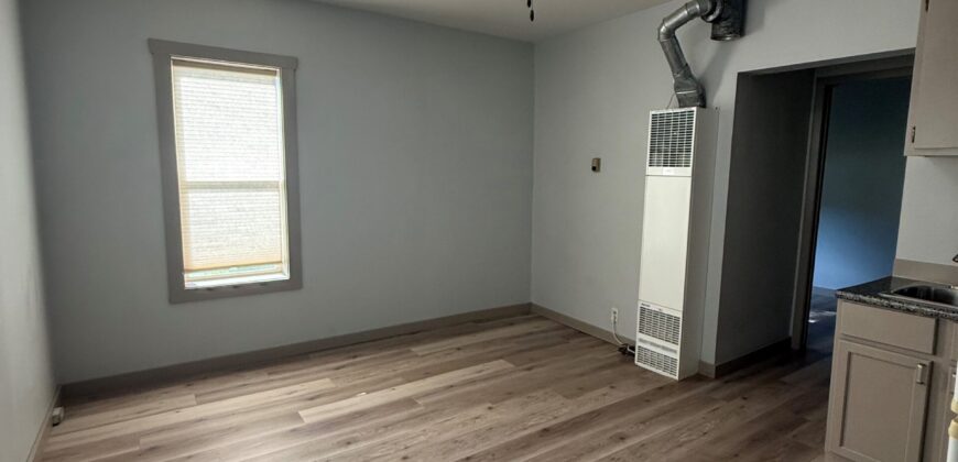 #2 – 1 Bedroom Apartment – Bill & Lynna Speier 325 W. Kemp