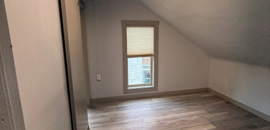 #3- 1 Bedroom Apartment – Bill & Lynna Speier 325 W. Kemp