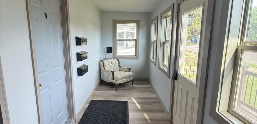 #2 – 1 Bedroom Apartment – Bill & Lynna Speier 325 W. Kemp