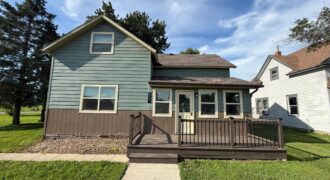 #2 – 1 Bedroom Apartment – Bill & Lynna Speier 325 W. Kemp